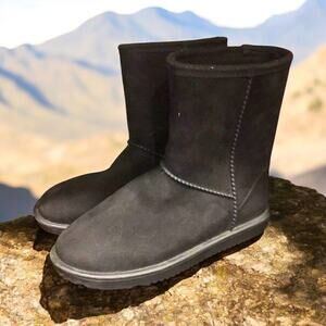 Sociology suede boots‎ women’s size 10